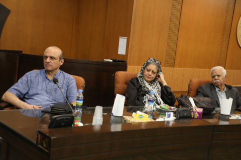 img.alt